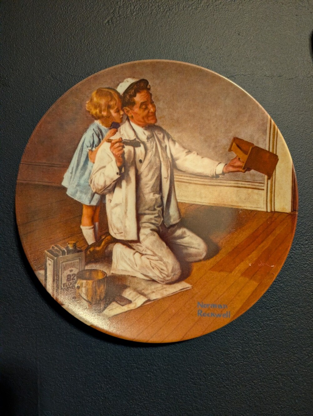 Knowles Norman Rockwell Round Wall Art Plate - Brown & Cream